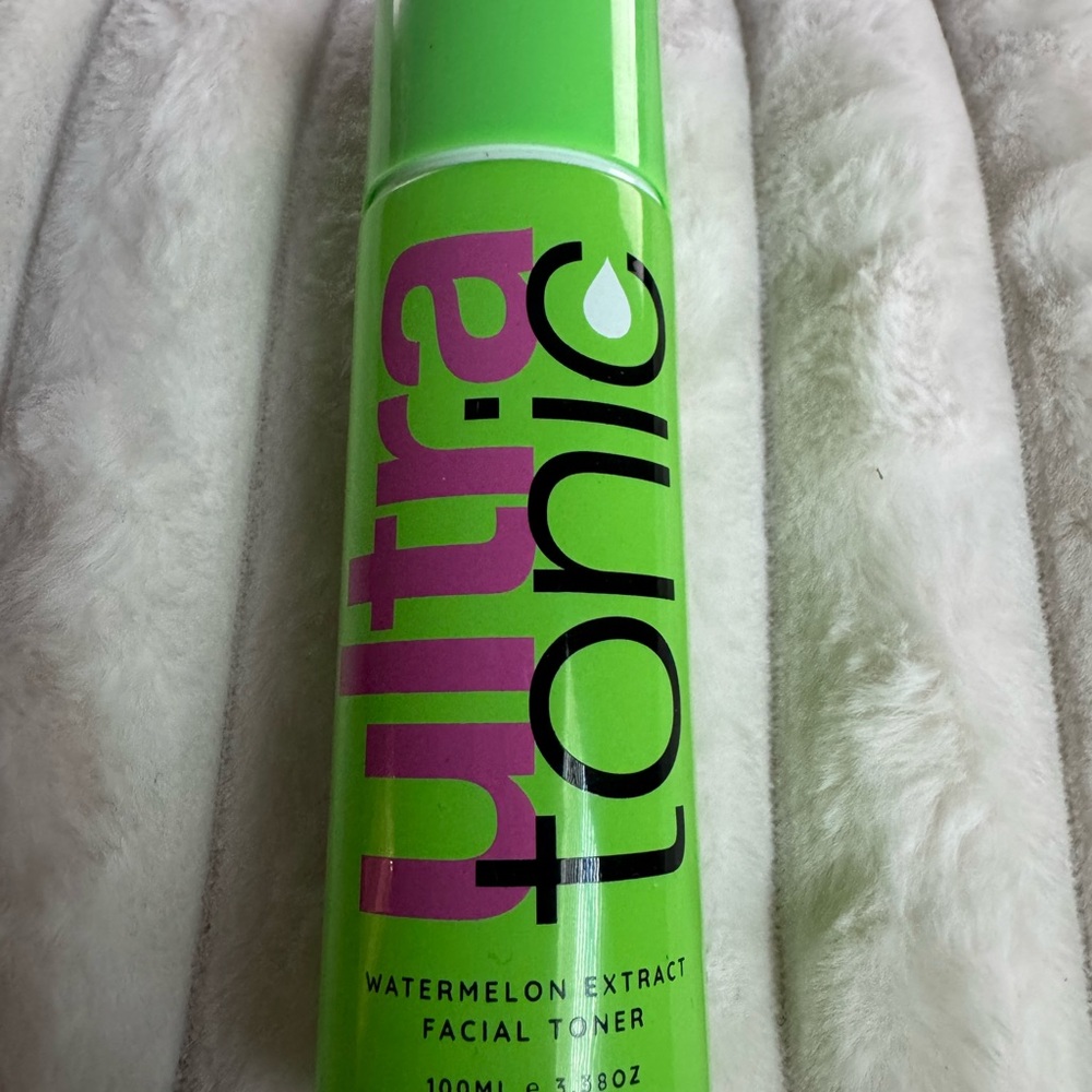 Green Hydrating Toner for Refreshing Skincare